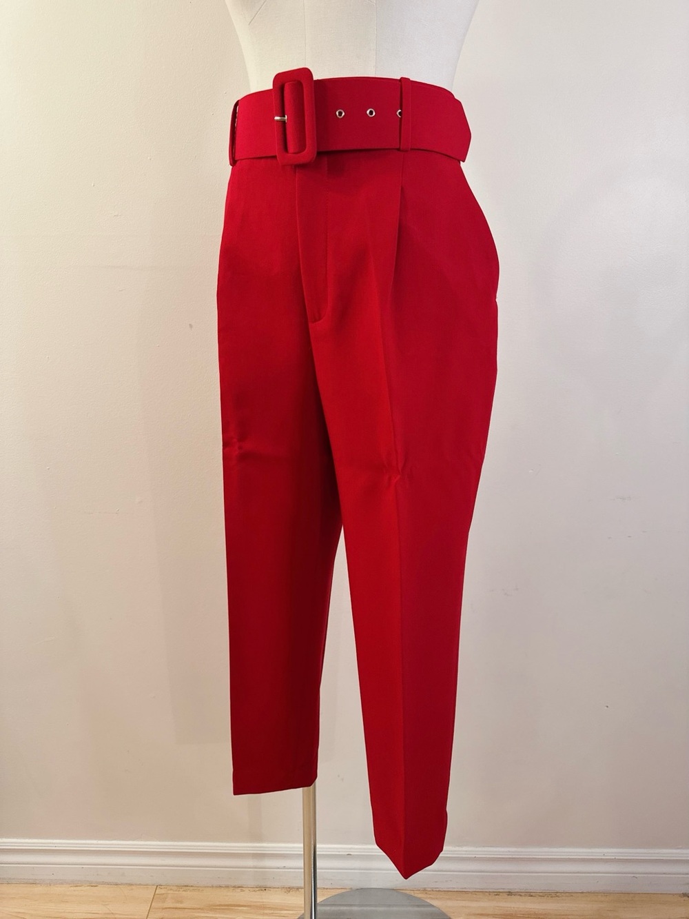 ❤️ Zara Red High-Waisted Belted Pants